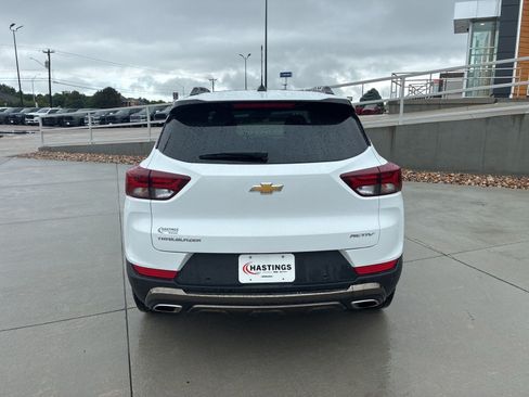 Used 2022 Chevrolet TrailBlazer ACTIV w/ Sun and Liftgate Package FWD image 4