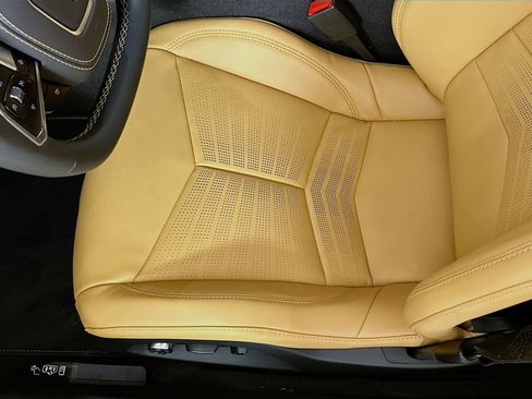 Used 2026 Chevrolet Corvette Stingray Premium Conv w/ Z51 Performance Package RWD image 20