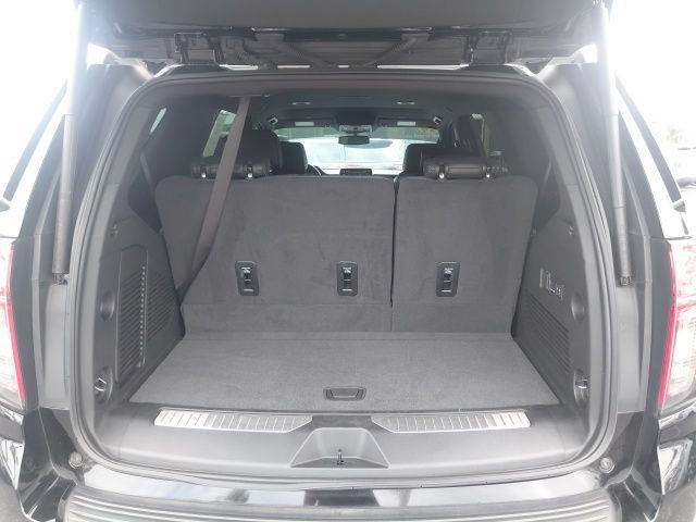 Used 2024 Chevrolet Tahoe RST w/ RST Performance Edition AWD/4WD image 6