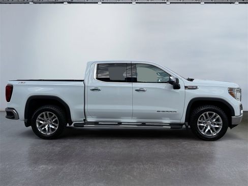 Used 2022 GMC Sierra 1500 SLT w/ SLT Premium Plus Package image 2