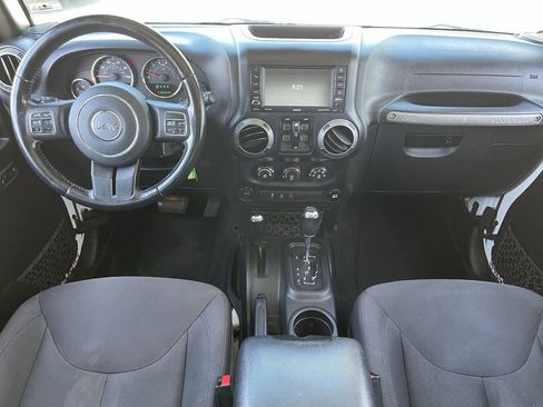 Used 2017 Jeep Wrangler Unlimited Sport w/ Quick Order Package 24S AWD/4WD image 15