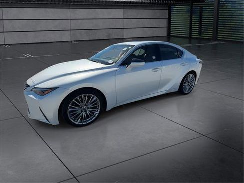 Certified 2023 Lexus IS 300 w/ Premium Package image 4