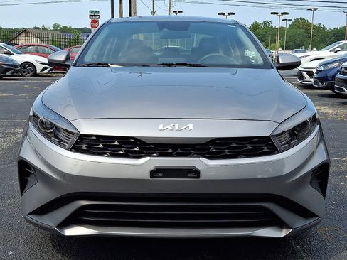 Used 2023 Kia Forte LXS FWD image 2