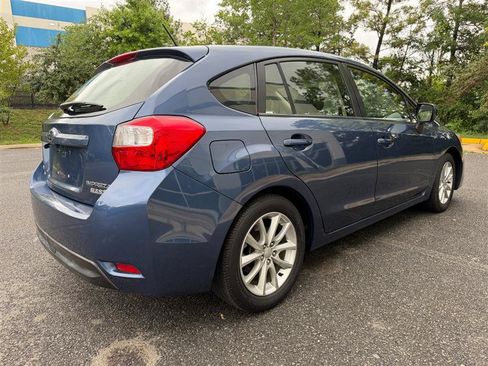 Used 2013 Subaru Impreza 2.0i Premium w/ All-Weather Pkg AWD/4WD image 16