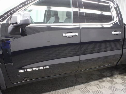 Used 2024 GMC Sierra 1500 SLT image 37