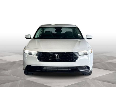 Used 2025 Honda Accord LX image 3