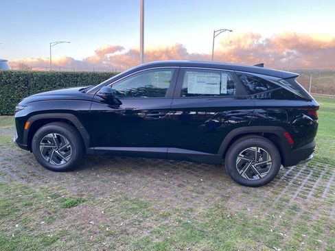 New 2026 Hyundai Tucson Blue SE image 22