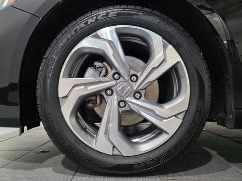 Used 2018 Honda Accord EX image 22