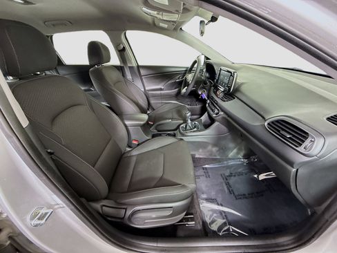 Used 2018 Hyundai Elantra GT image 28