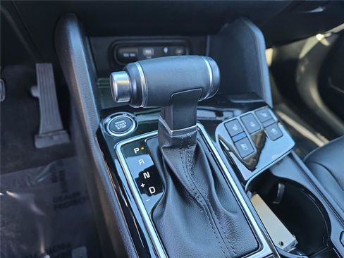 Used 2023 Kia Sportage SX image 23