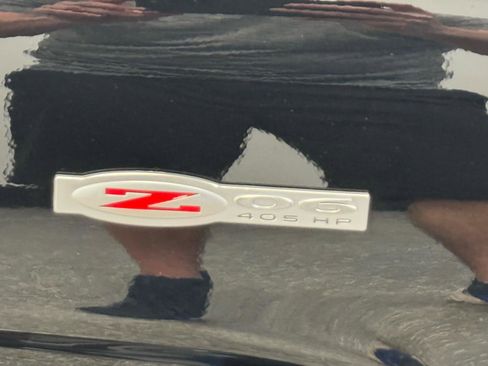 Used 2004 Chevrolet Corvette Z06 w/ Memory Package image 23