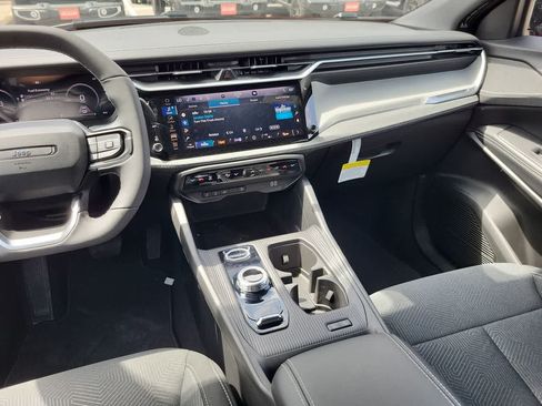 New 2026 Jeep Cherokee Laredo AWD/4WD image 24
