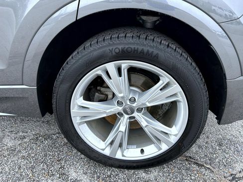 Used 2019 Audi Q8 Premium Plus AWD/4WD image 22