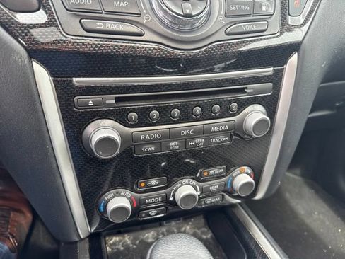 Used 2020 Nissan Pathfinder SL AWD/4WD image 21