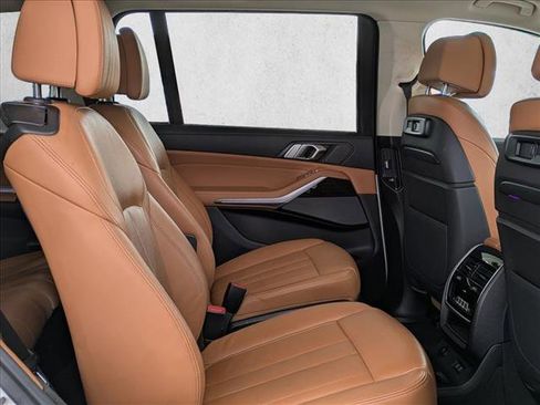 Used 2019 BMW X7 xDrive40i w/ Premium Package image 27
