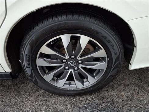 Used 2022 Honda Odyssey EX-L image 27