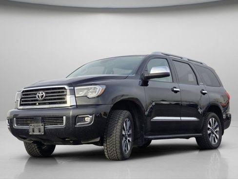 Used 2022 Toyota Sequoia Limited image 18