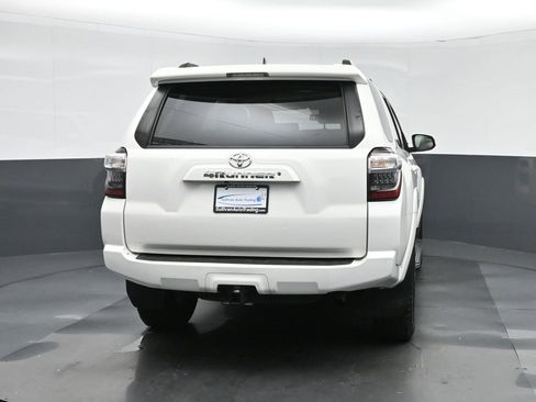 Used 2019 Toyota 4Runner SR5 image 6