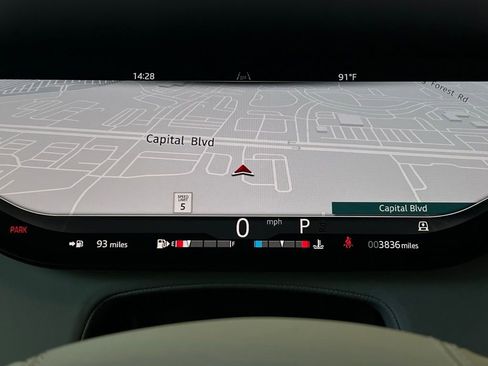 Used 2025 Land Rover Range Rover Sport Dynamic SE AWD/4WD image 19