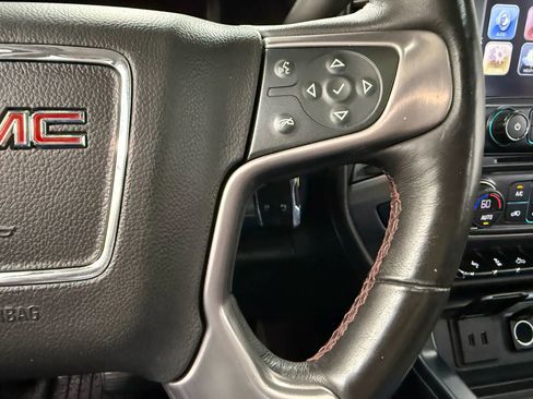 Used 2017 GMC Sierra 2500 SLT w/ Duramax Plus Package image 31