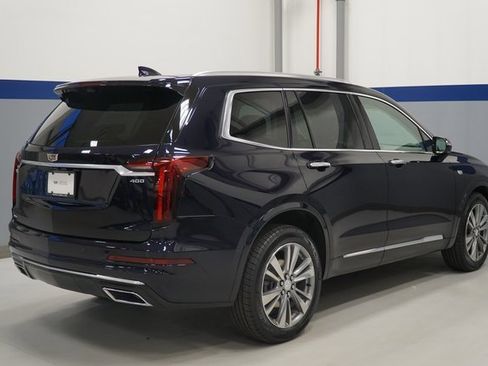 Used 2022 Cadillac XT6 Premium Luxury w/ Technology Package image 6