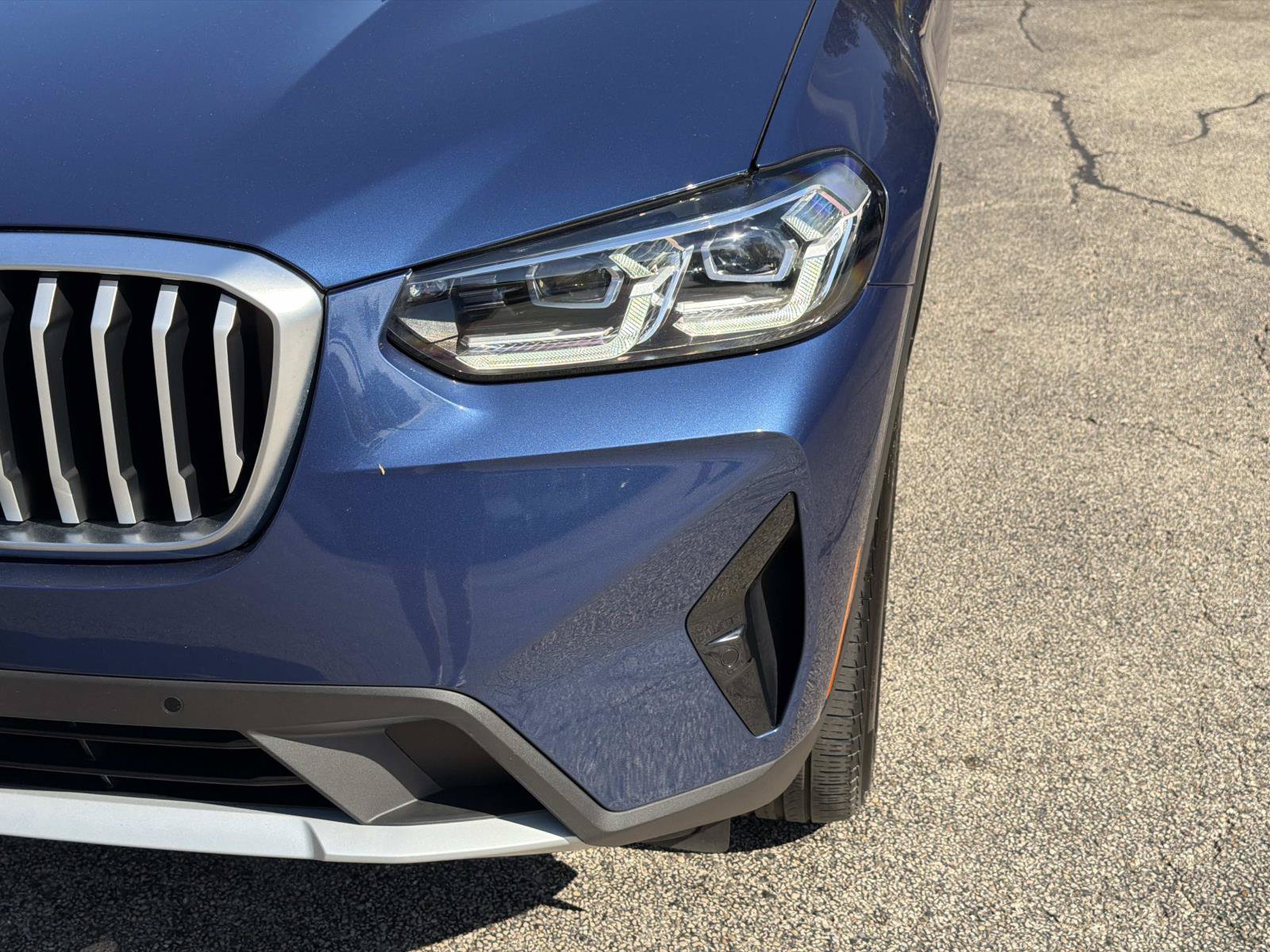 Certified 2023 BMW X3 xDrive30i w/ Premium Package w/ZPA AWD/4WD image 9
