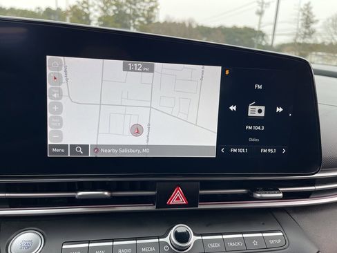 Certified 2024 Hyundai Elantra SEL image 10