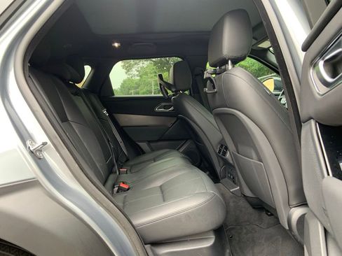 Certified 2024 Land Rover Range Rover Velar Dynamic SE image 20