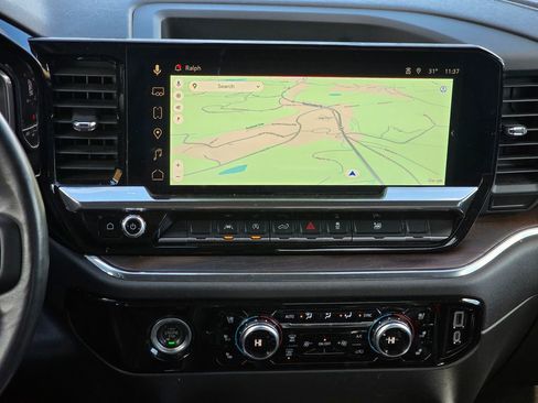 Used 2023 GMC Sierra 1500 SLT w/ SLT Convenience Package image 18