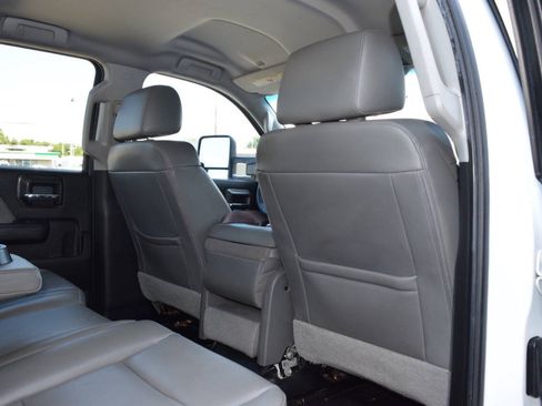 Used 2017 GMC Sierra 2500 4x4 Crew Cab image 65