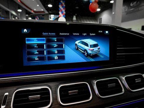 Used 2023 Mercedes-Benz GLS 450 4MATIC image 50