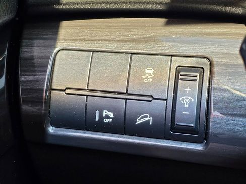 Used 2013 Kia Sorento LX w/ Third Row Pkg image 50