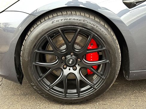 Used 2022 Tesla Model 3 Performance image 11