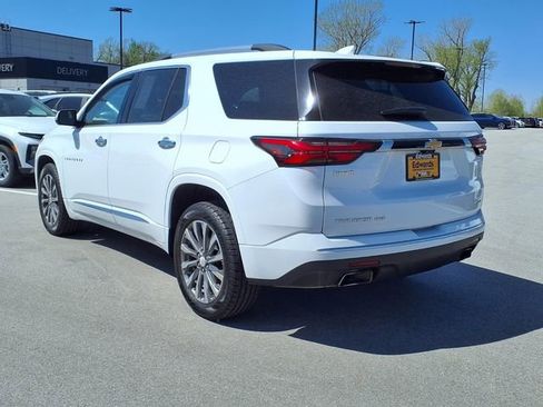 Used 2023 Chevrolet Traverse Premier w/ LPO, Floor Liner Package AWD/4WD image 5