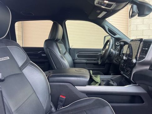 Used 2024 RAM 2500 Laramie w/ Night Edition image 21