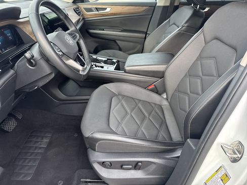 Used 2024 Volkswagen Atlas SE image 5