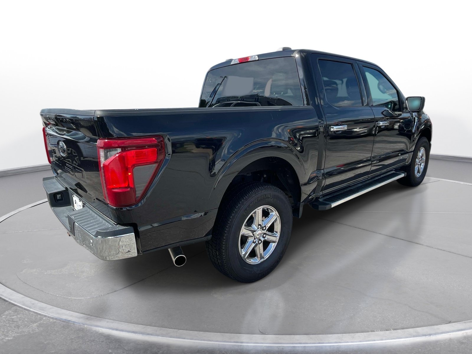 Used 2024 Ford F150 XLT w/ Mobile Office Package AWD/4WD image 4