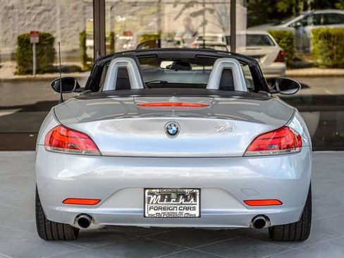 Used 2009 BMW Z4 sDrive35i image 13