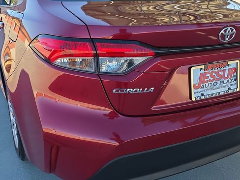Used 2024 Toyota Corolla LE image 32