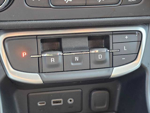 Used 2024 GMC Terrain SLE AWD/4WD image 33