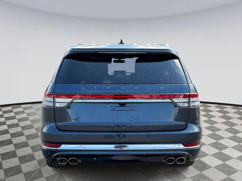 Used 2023 Lincoln Aviator Black Label w/ Dynamic Handling Package image 3