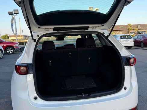Used 2020 MAZDA CX-5 Sport FWD image 48