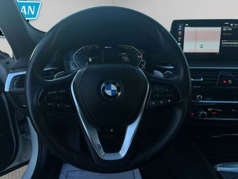 Used 2023 BMW 530e xDrive image 39