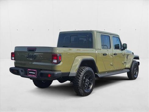 New 2025 Jeep Gladiator Sport image 2