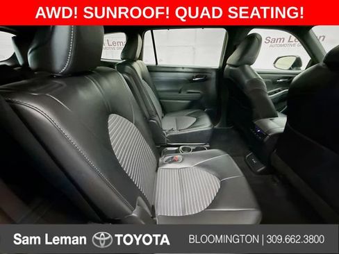 Used 2022 Toyota Highlander XSE image 28