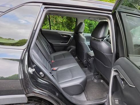 Used 2023 Toyota RAV4 XLE Premium AWD/4WD image 29