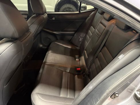 Used 2016 Lexus IS 350 image 10