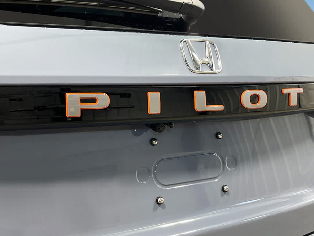 New 2026 Honda Pilot TrailSport image 7