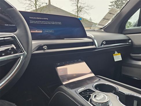 New 2026 Cadillac Vistiq Luxury image 30