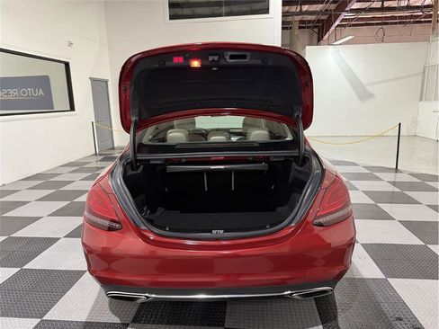 Used 2019 Mercedes-Benz C 300 Sedan image 22